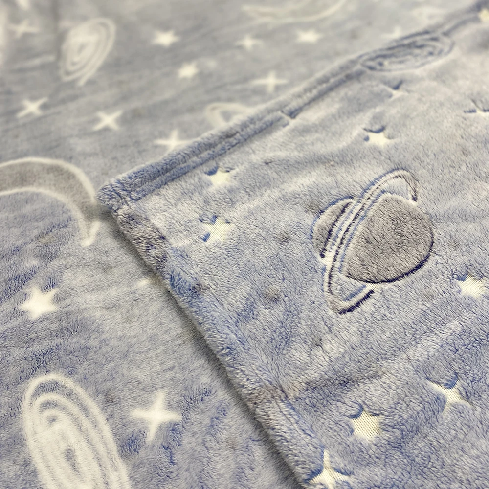 Low Price Galaxy Design Soft Plush Fleece Glow In The Dark Blanket Adult 180x200 270gsm Wrinkle-resistant Night Shining