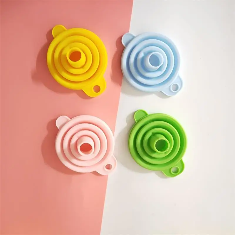 
Custom Pour Powder Kitchen Tools Reusable Portable Rubber Silicone Funnel 