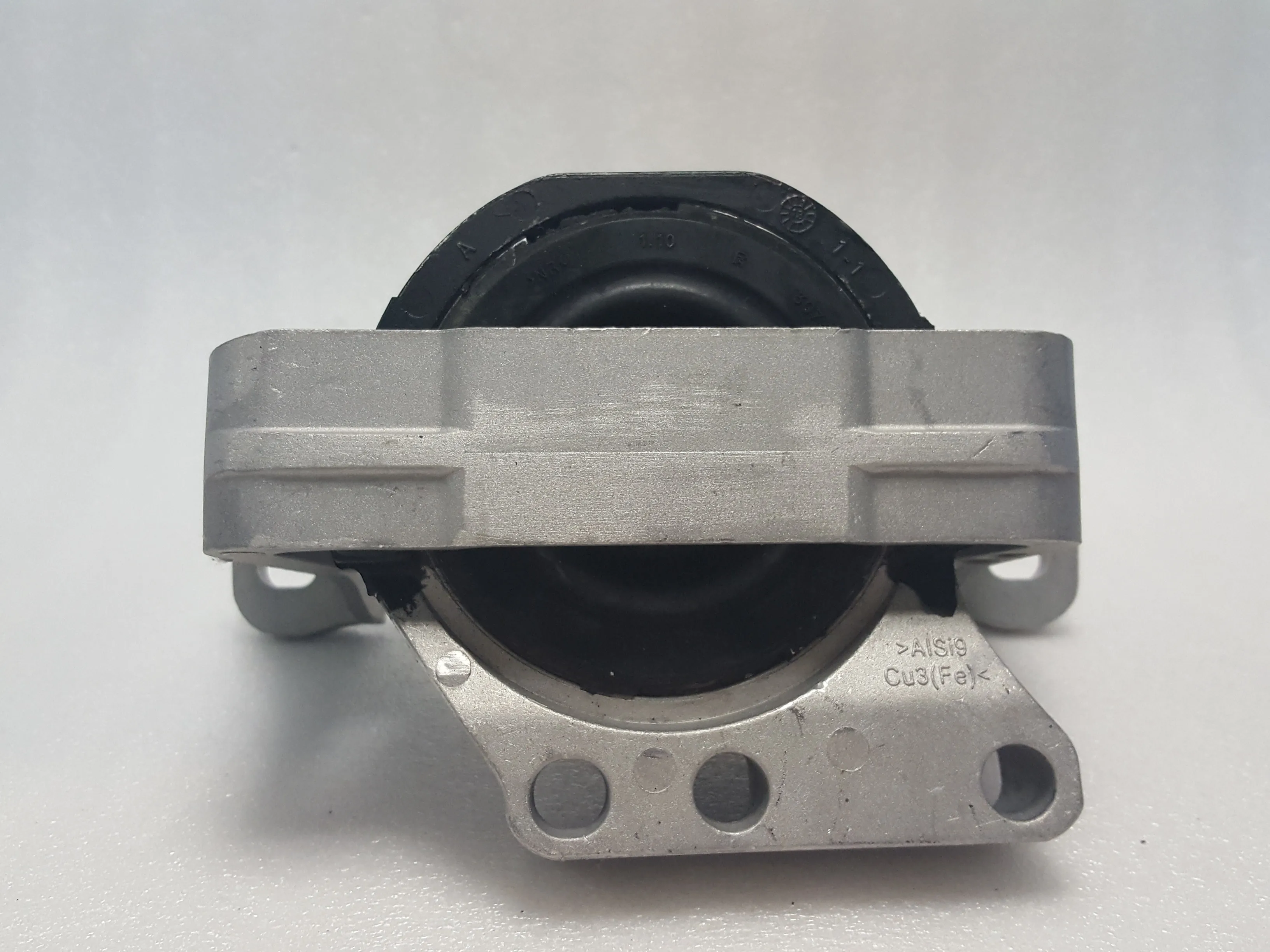 Auto spare car parts Rear Engine Mounting for Ford Focus III 2.0 TDCi 2010-2018 BV6Z-6038A  BV6Z-6038-A