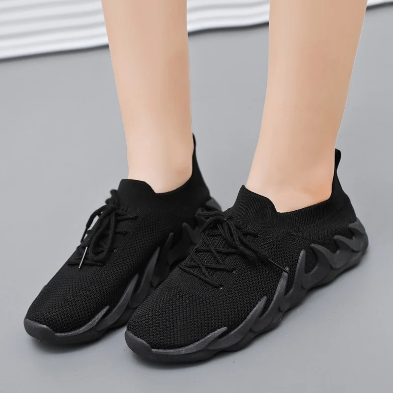 Light weight breathable fashion casual shoes sports for women