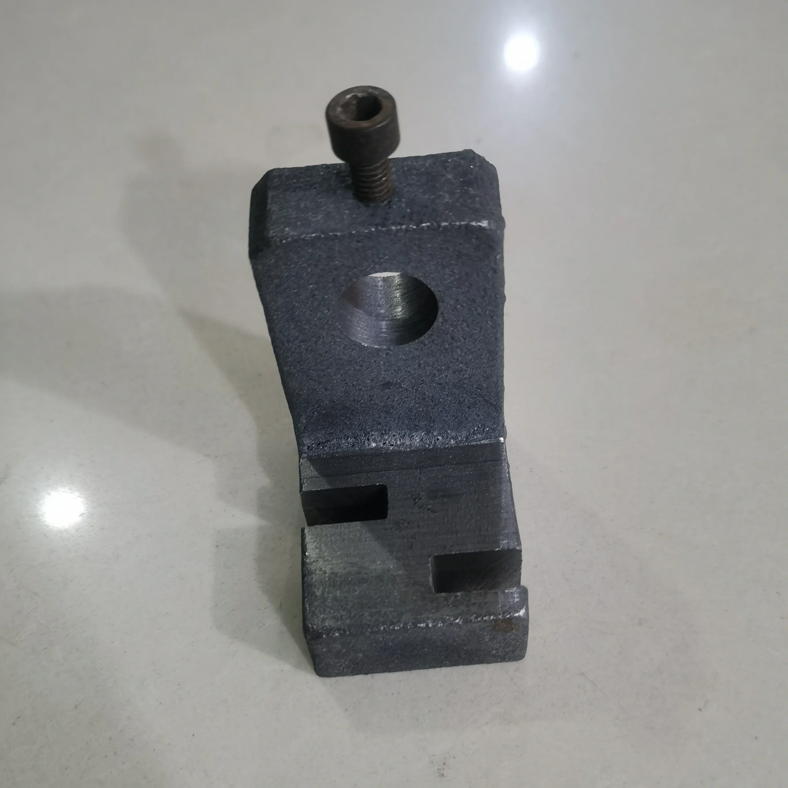 Small chair for single head welding machine