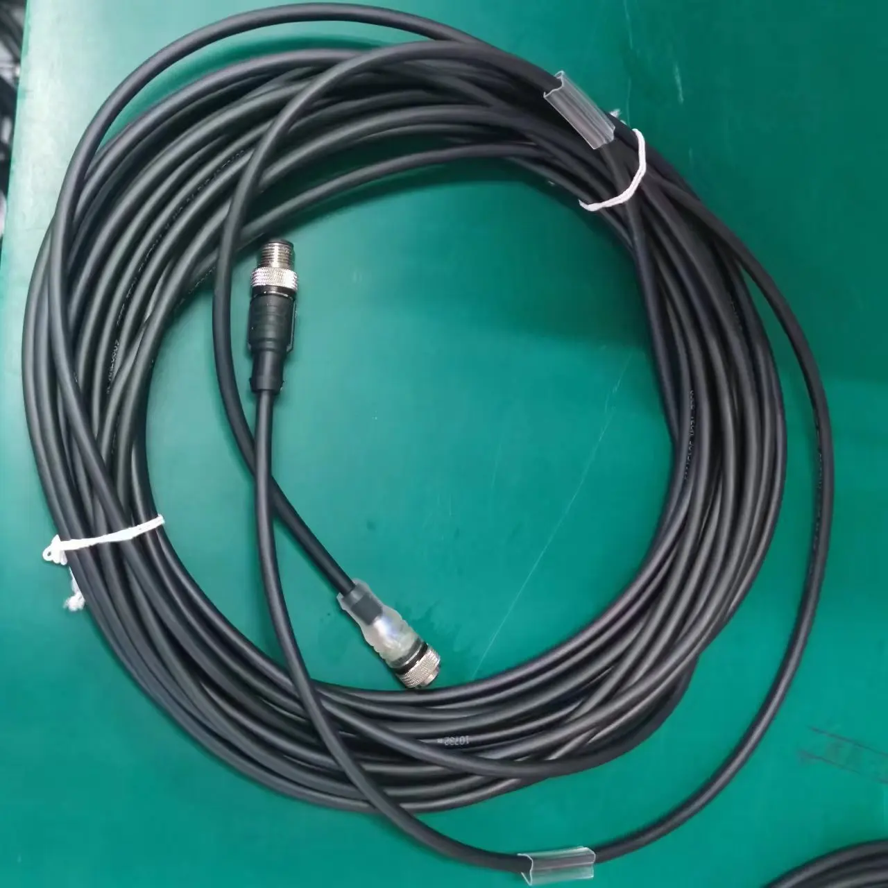 Китай IP67 Водонепроницаемый 3 контакта/4 контакта/5 контактов M12 код кабель pre-moldin со светодиодным дисплеем круглый разъем для клиента