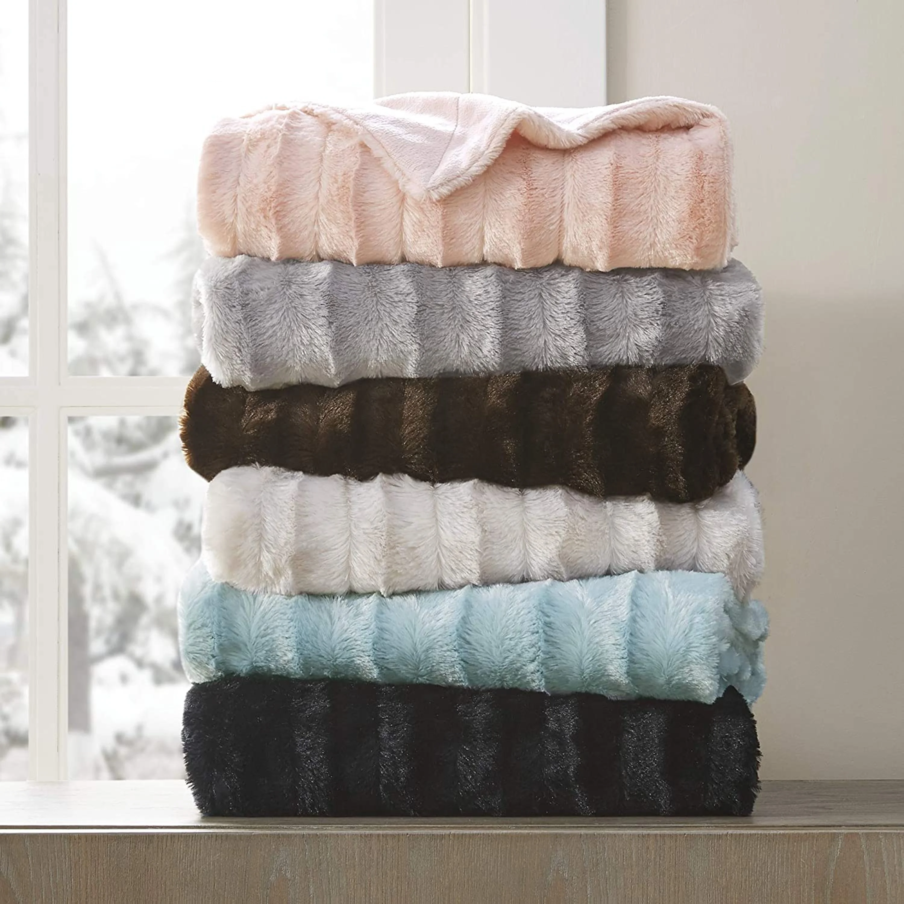 high quality factory wholesale mink faux fur throw bed blanket mink touch Plush Sofa couch Blanket for winter bedroom decoration