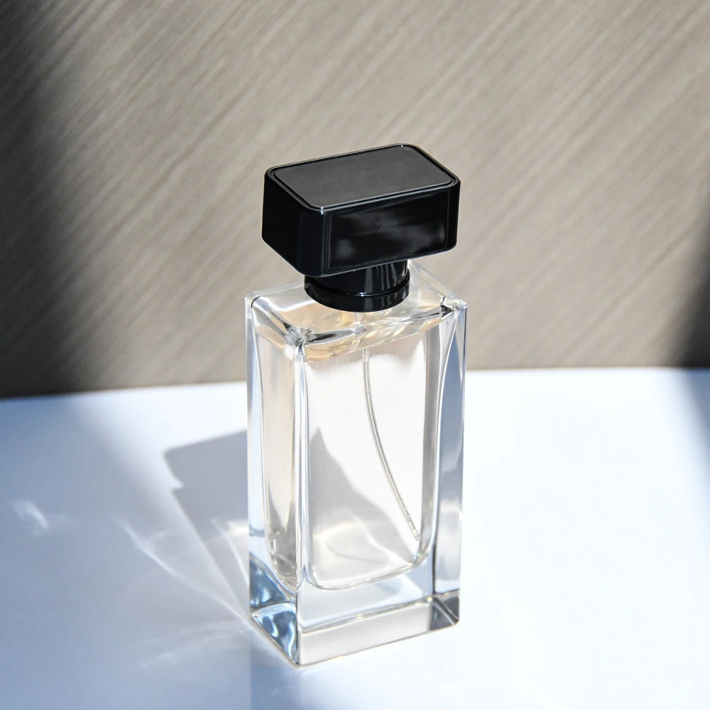 High end Perfume Packaging Square 50ml Empty Perfume Bottle with Golden Cap