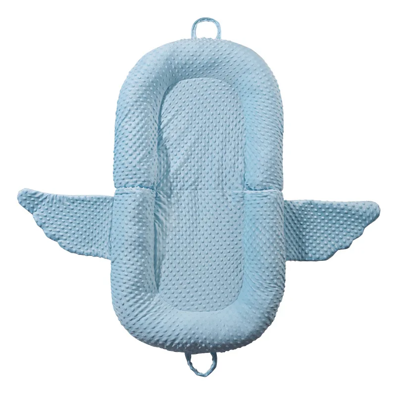 Comfortable soft Newborn Sleeping Indoor Kids Nest Portable Nursing Polyester Baby Lounger For Newborn