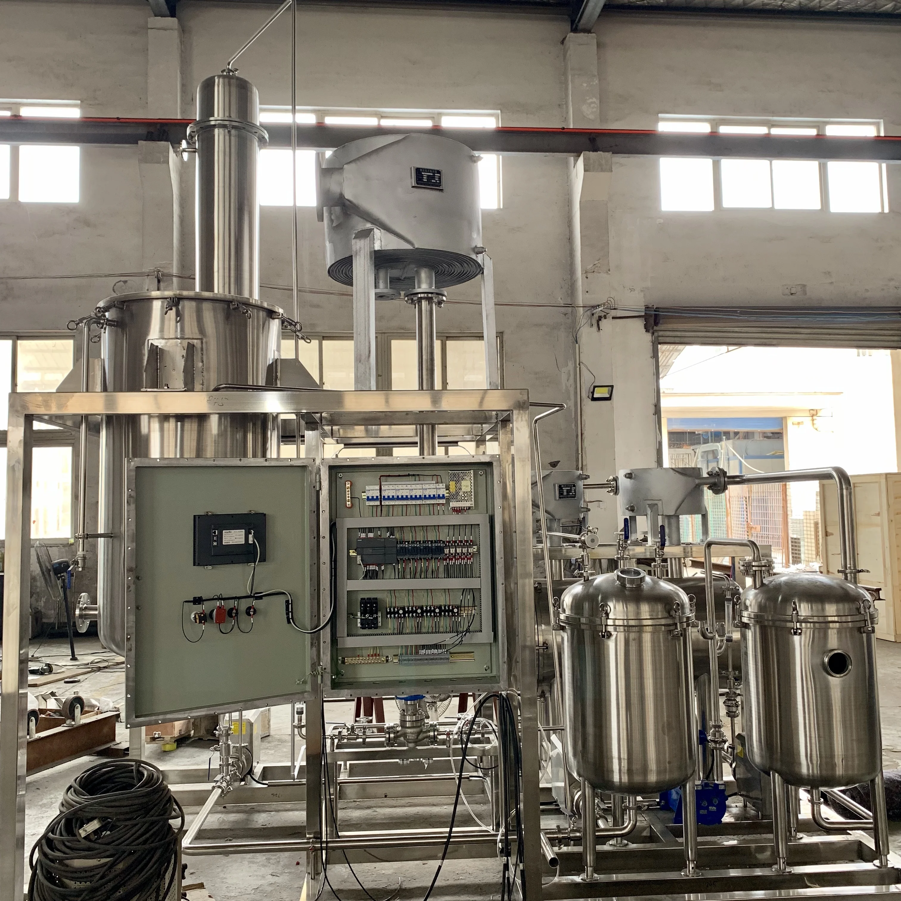 Short Path Wiped Thin Film Evaporator for essential oil extraction and distillation