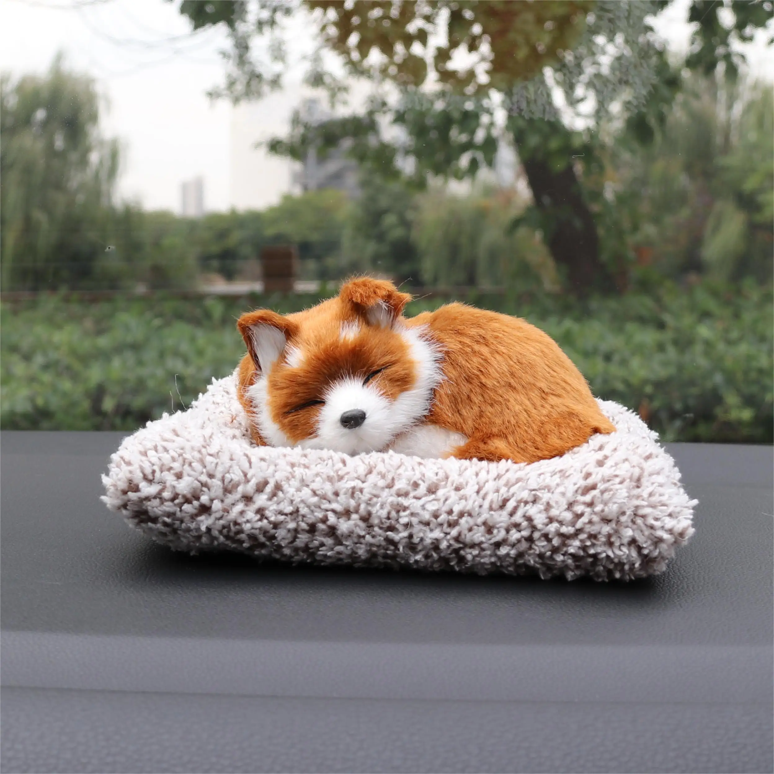 180g Cute Simulation Cartoon Dog Model Anime Design Style Plush Plastic Dashboard Ornament for Car Air Purifier