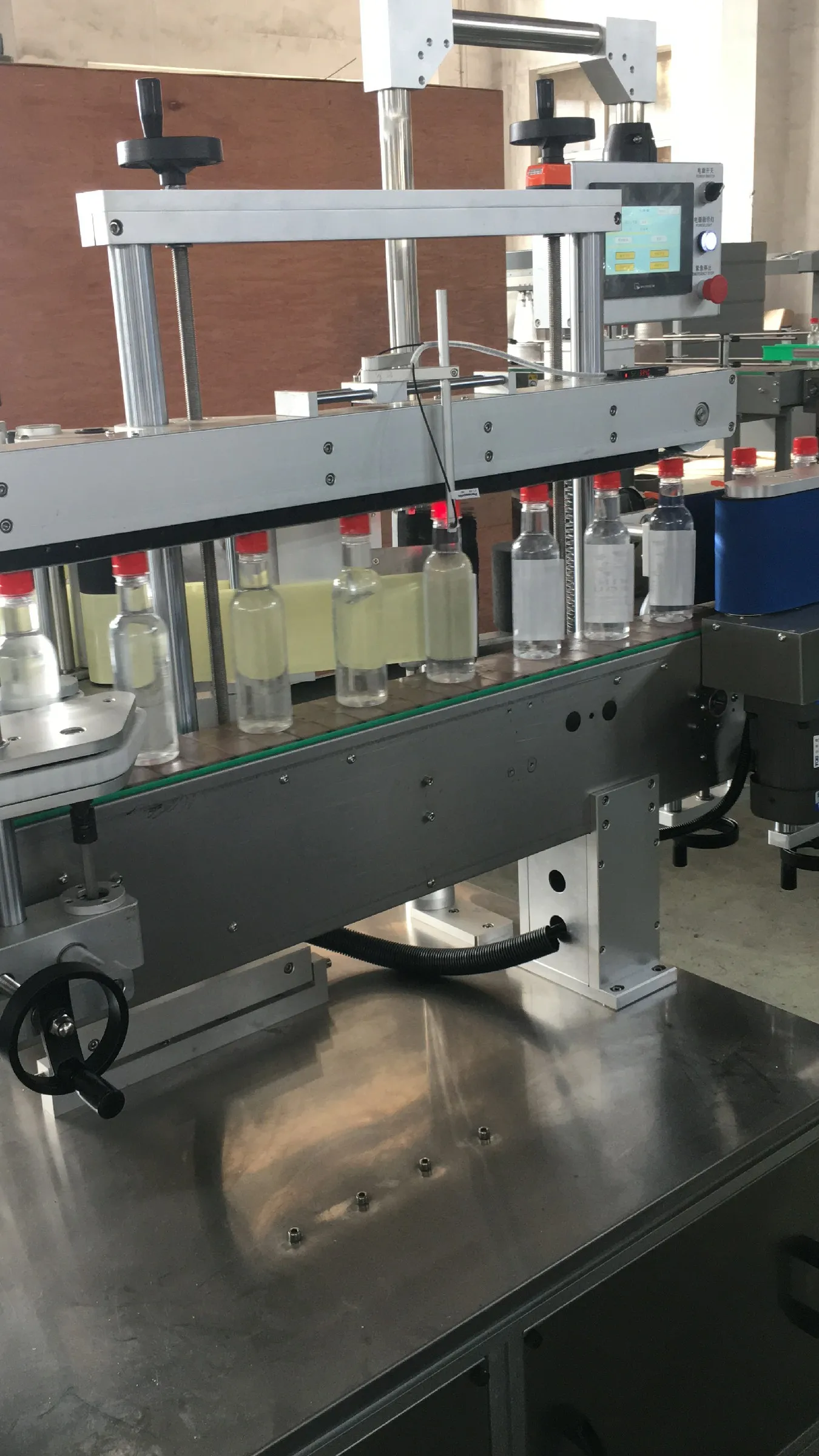 9000BPH liquor vodka plastic glass bottle filling machine