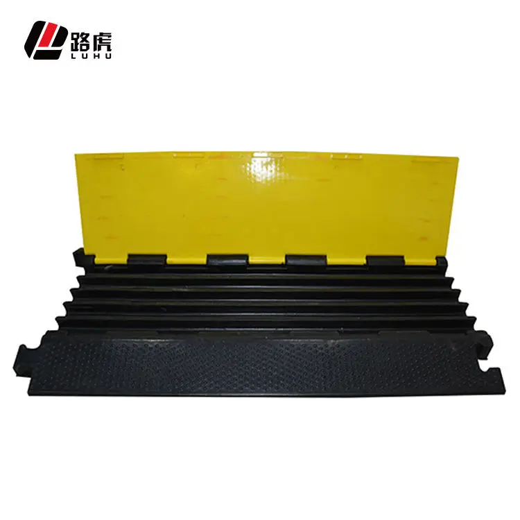 Outdoor And Indoor Rubber Cable Cover Ramp 3 Channel Cable Bridges Cable Ramp Protector