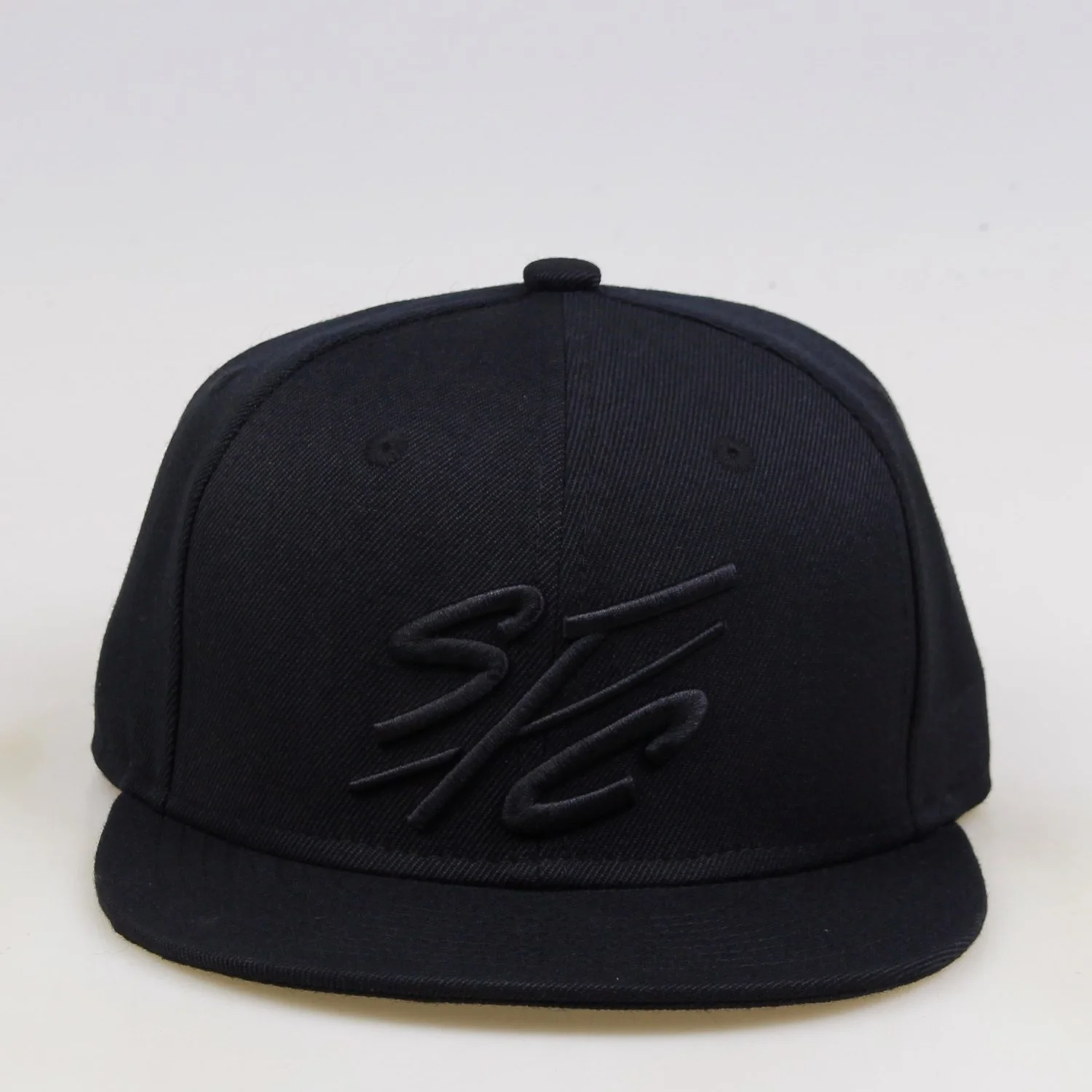 Classic Yupoong Style 80% Acrylic 20% Wool 6 Panel Black Snapback Cap 3D Embroidery Custom