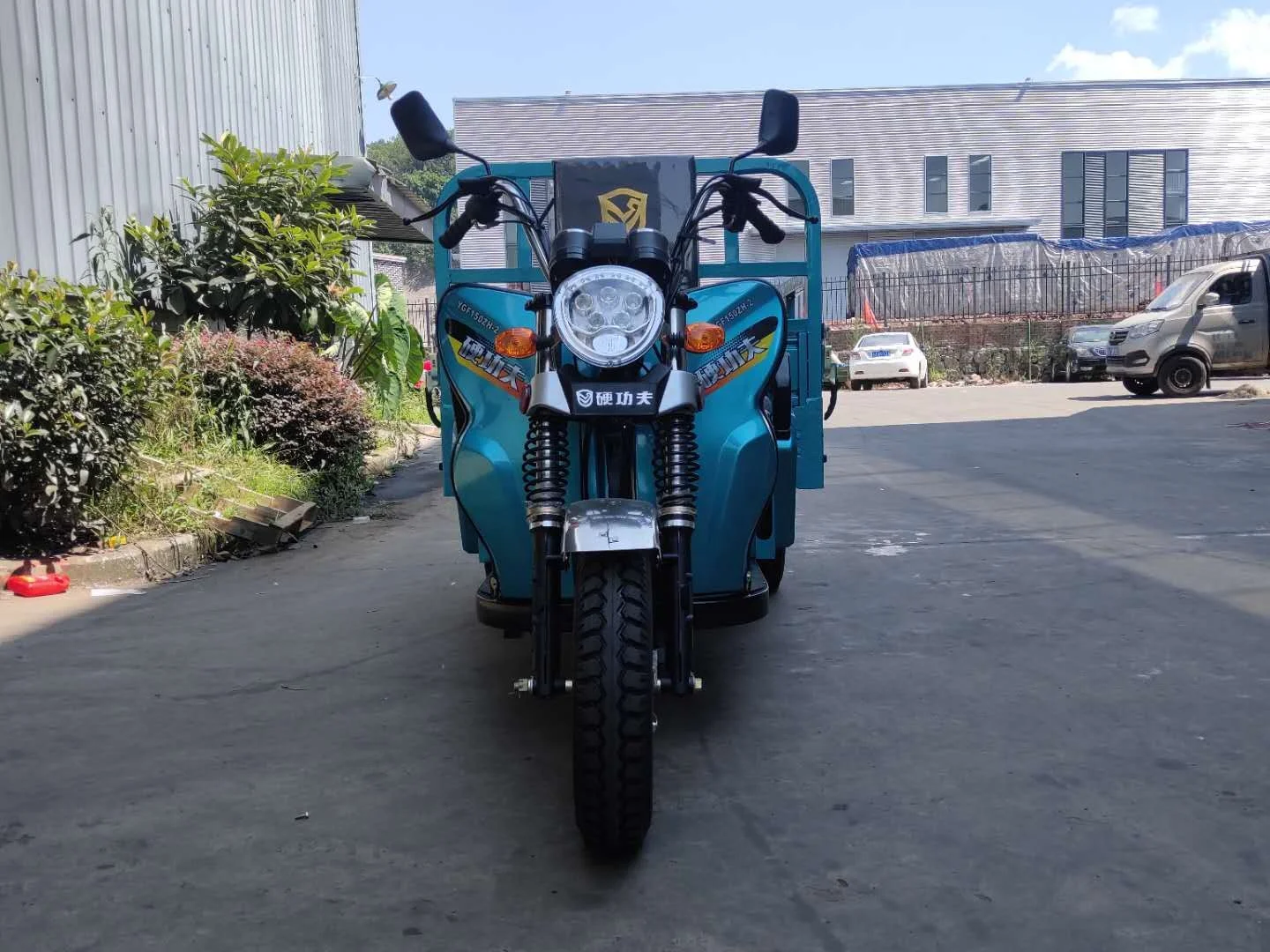 Cheap Cargo Tricycle Use three wheel motorcycle OEM from Chongqing China 3 Wheel Motorcycle