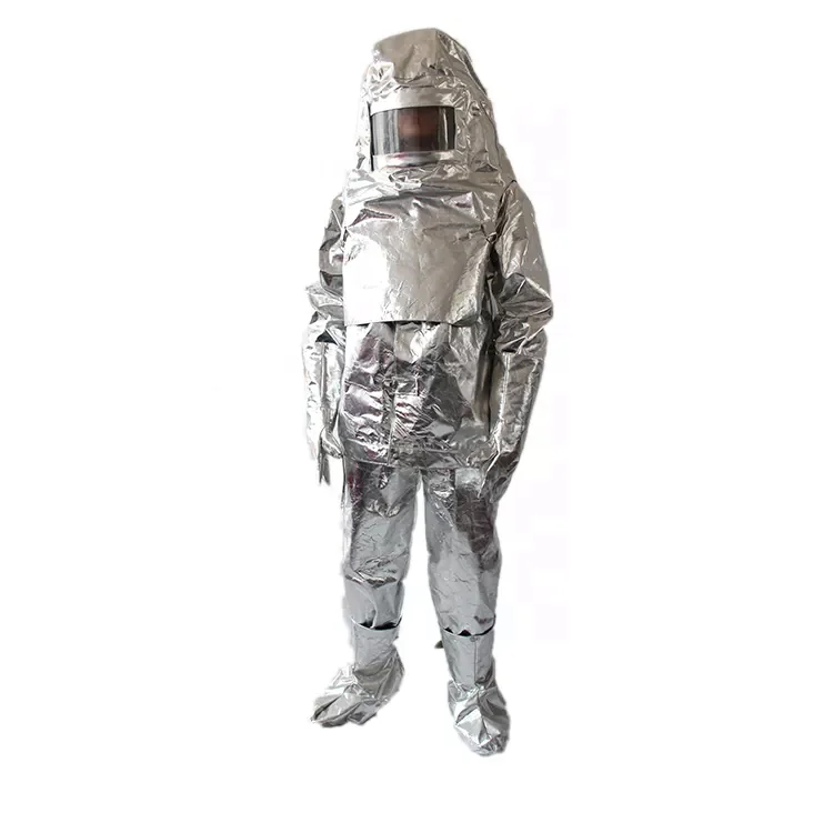 Full body heat resistant fire fighting suit with aluminum foil