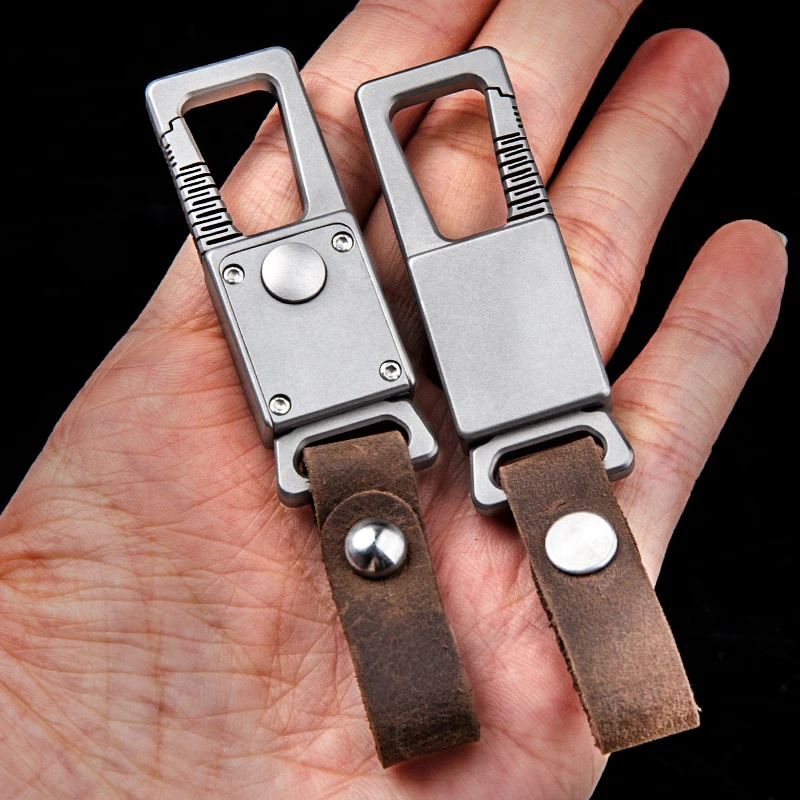 Wholesale Custom Logo Metal Car Keychain Tassel Keychain Clip Leather Wrist Coil Car Keychain