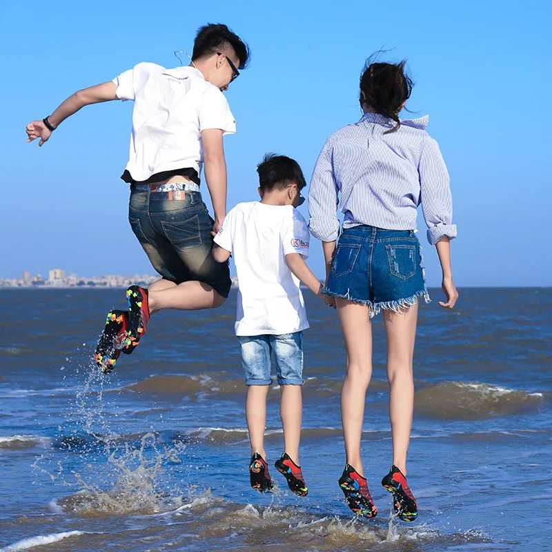 Factory Direct Supply Wholesale Custom Quick-Dry Barefoot Swimming Anti Slip Beach Aqua Water Sports Creek Wading Water Shoes