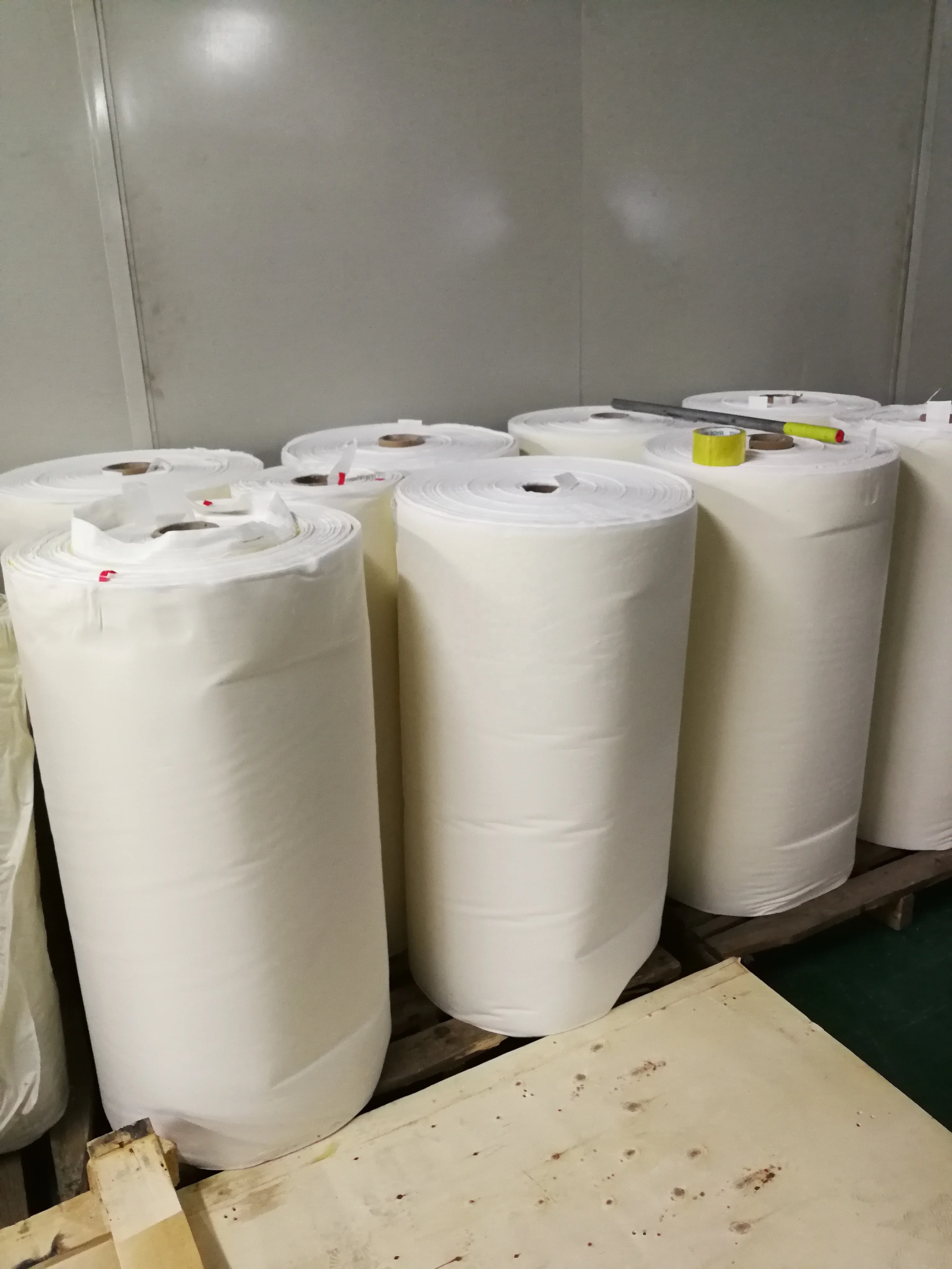 Direct factory-Big Rolls Raw Material For PU transparent plaster /Zinc Oxide Plaster/Wound Plaster,/Medical Tape roll