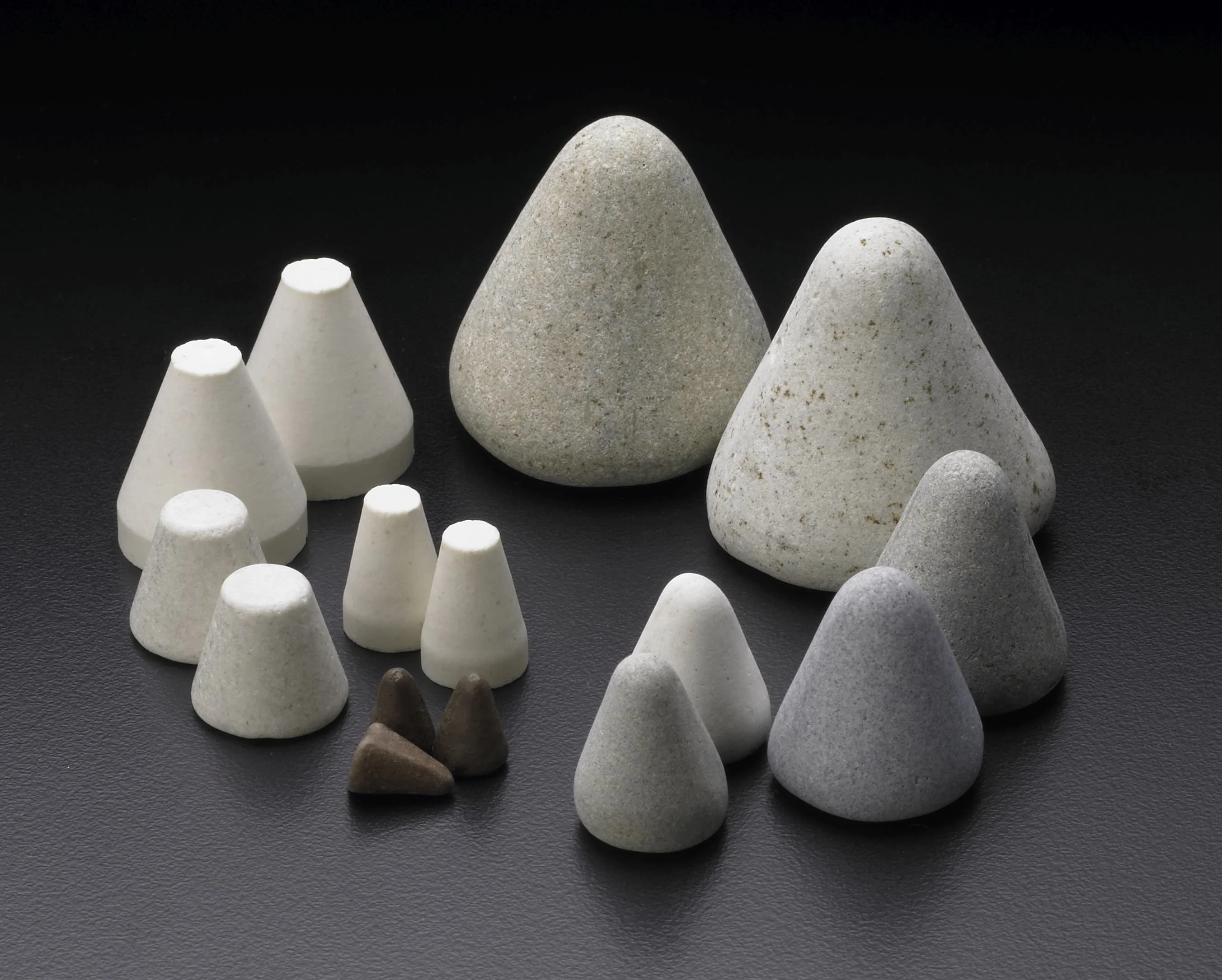 White 3mm High Alumina Ceramic Beads Polishing Tumbling Media Ceramic Ball