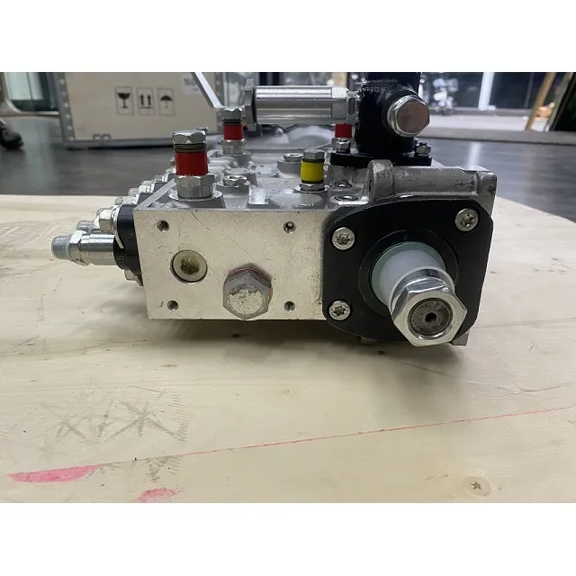Хорошая Цена двигателя SA6D140E OEM 6212-72-1110 106068-4210 новый топливный насос