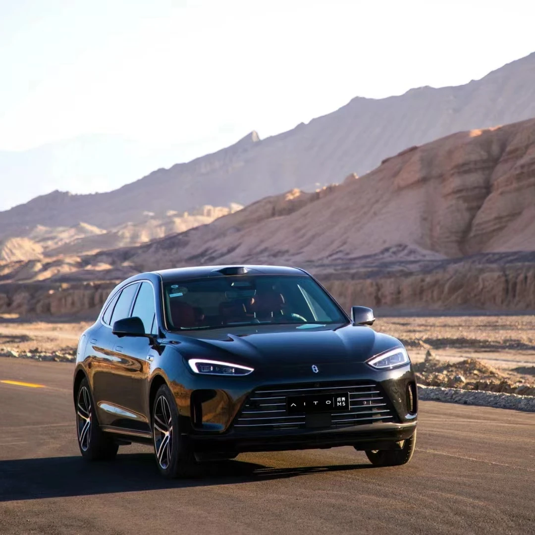 2024 Huawei AITO M5 Luxury Vehicles New Energy Vehicle Hybrid Cars Pure Electric Cars RR 4WD Long Range High Speed Large SUV