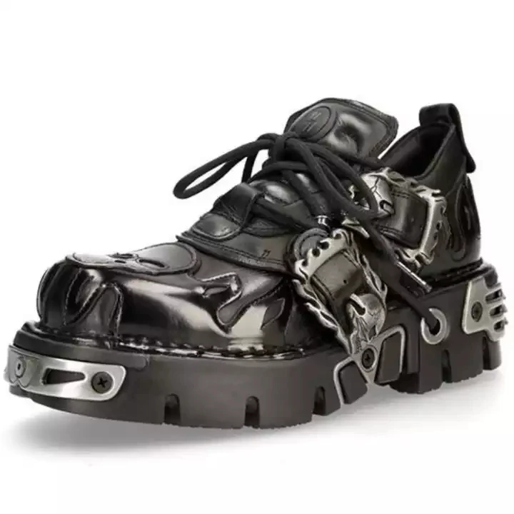 Прямая поставка Пользовательский логотип 2022 панк стиль унисекс Дизайнерская обувь темные готические металлические мужские кроссовки на массивной