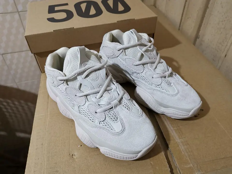 
2020 Latest Design Original High Quality Genuine Leather Yeezy 500 Style Cool Fashion Sneakers Yeezy Shoes 