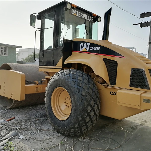 18 Tons Cat  CS683 Road Roller Caterpillar  Road Roller CS683 Cat Compactor CS683 For Sale
