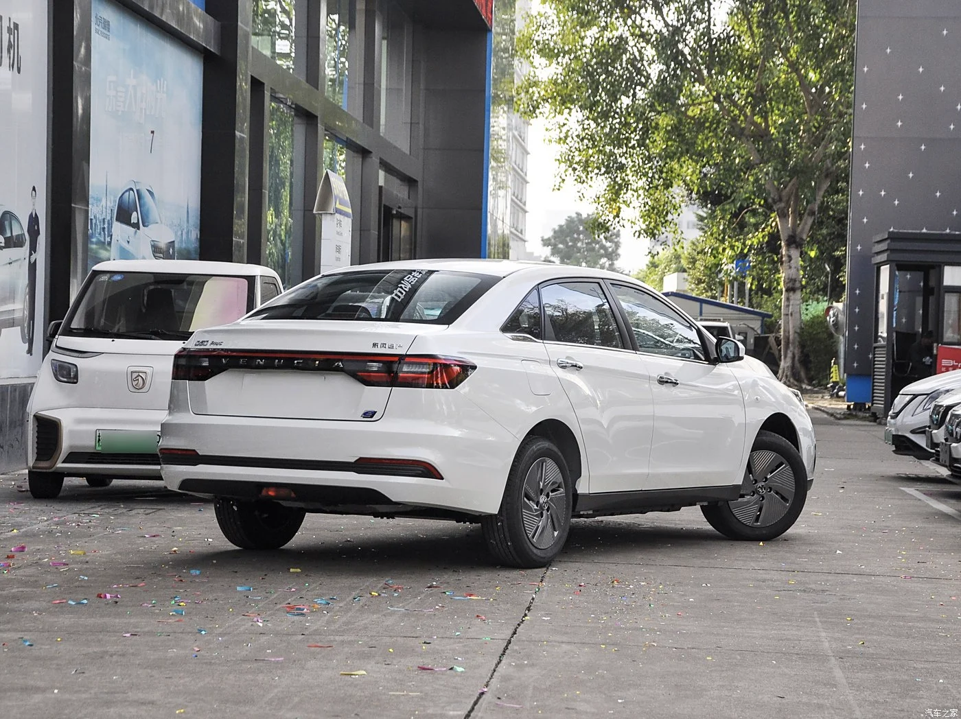 Best Cheap price 2023 New Style Venucia D60  EV Pure Electric 420KM Save money Sedan car High quality New car Car for sale