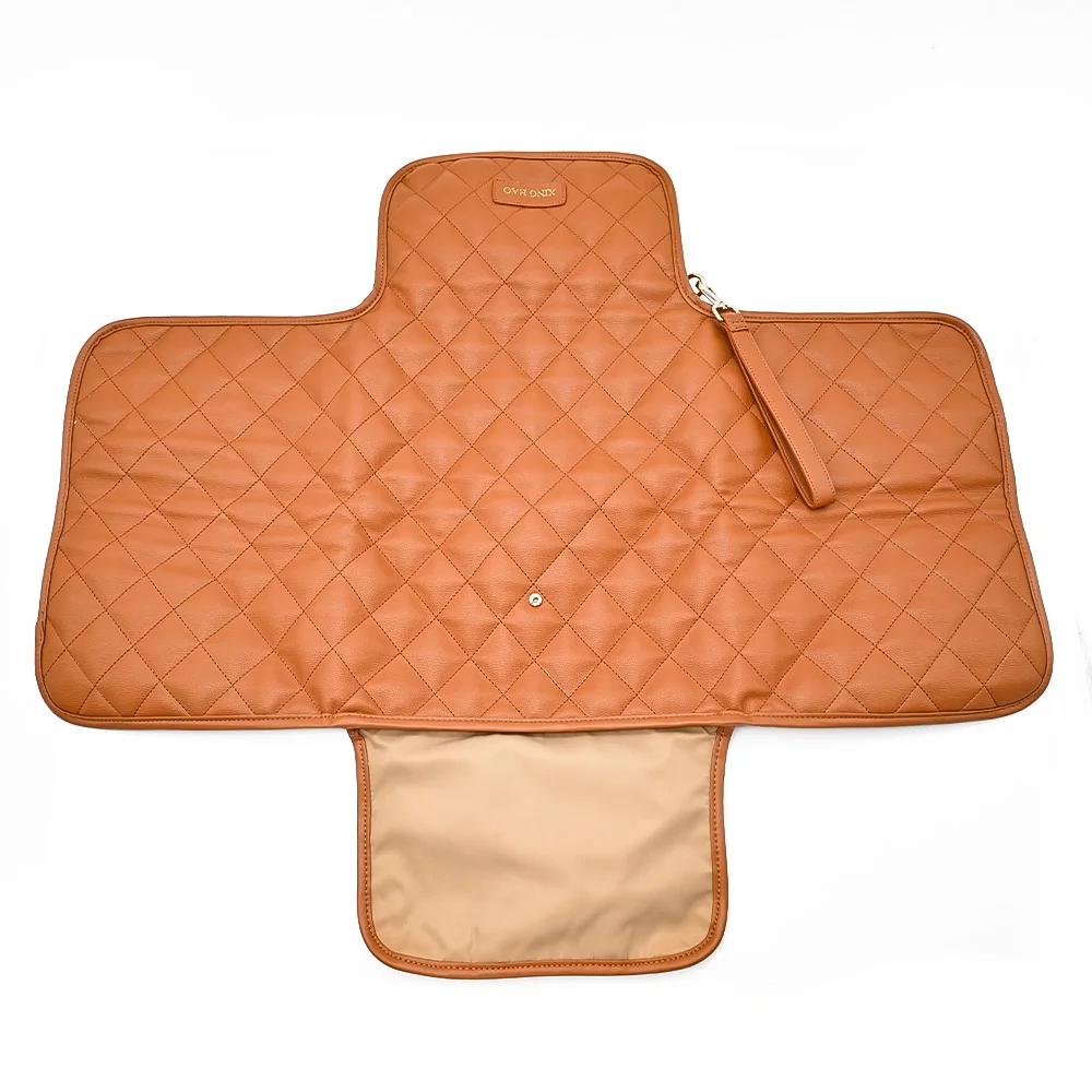 new design stylish vegan PU leather portable baby diaper changing pad travel mat clutch bag with organizar