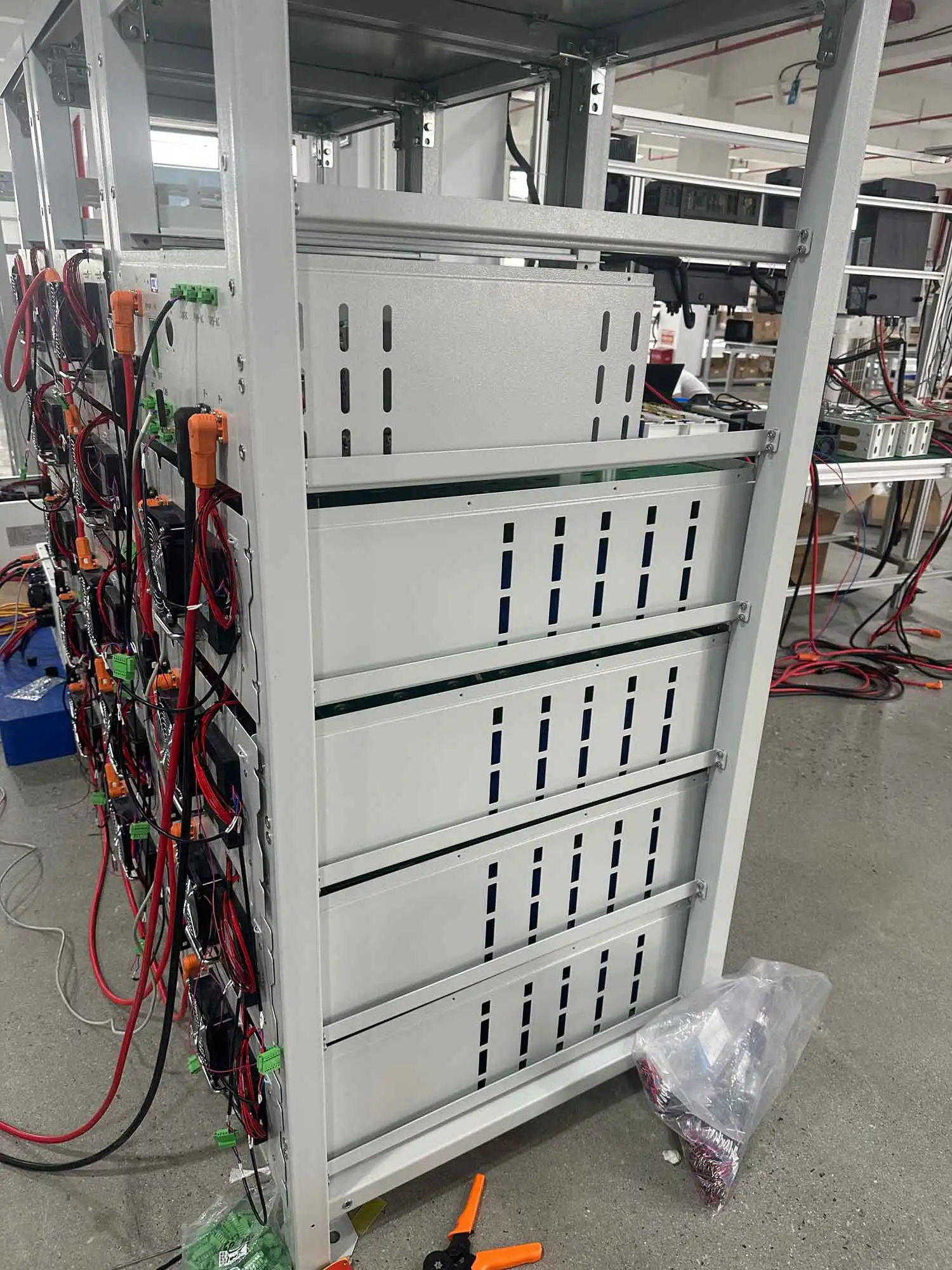 Eu Stock 280Ah High Voltage Home Rack Ess Stacked Hv Lithium Batterie Solar Lifepo4 Battery Storage Pack Charger