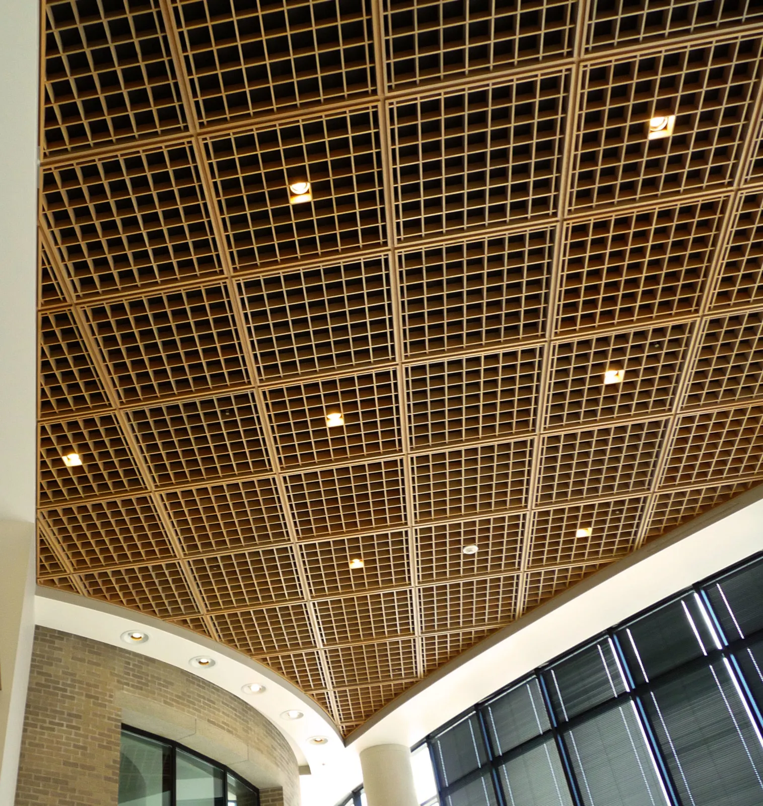 Fashionable aluminium alloy open cell ceilings restaurant grid 150mm grate aluminum grille ceiling tile