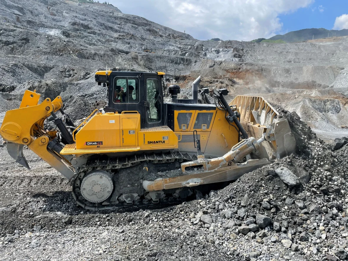 China Heavy Duty Shantui 380kw Crawler Bulldozer Dh46-c3 With Low Price
