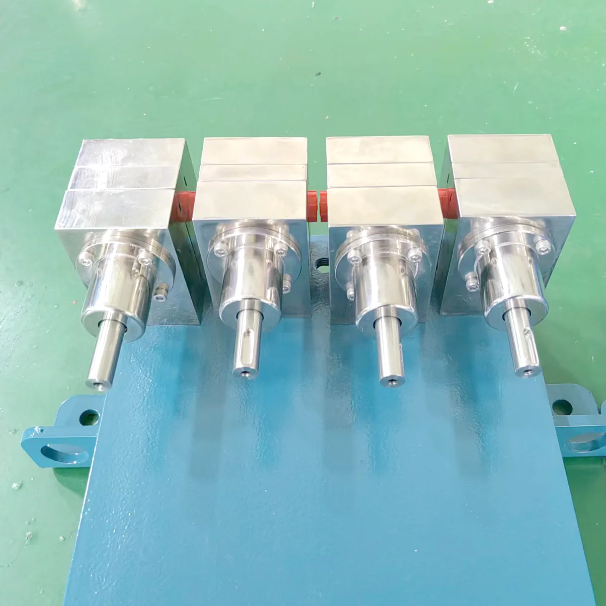 High conveying accuracy Silent spiral gear pumps