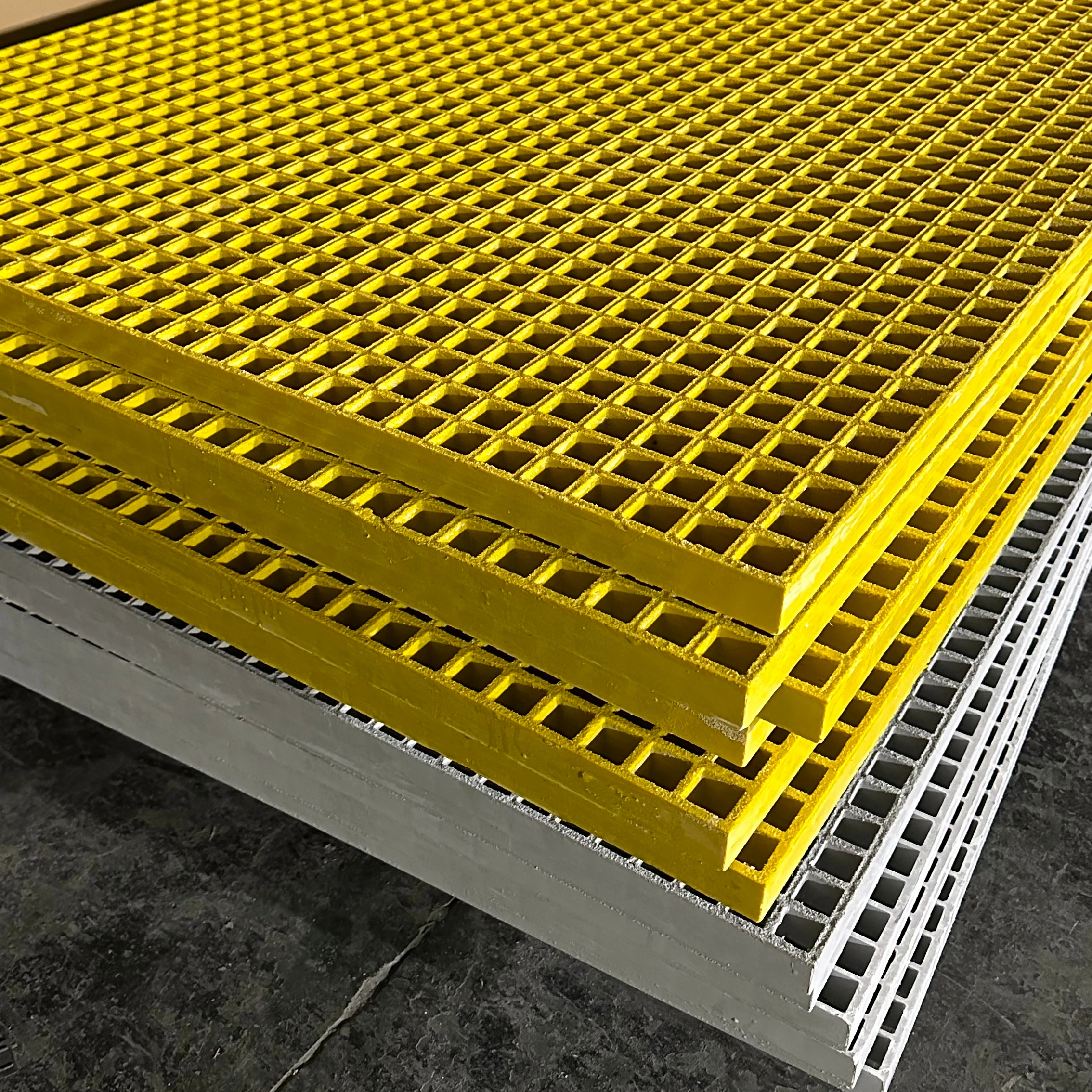 Стеклопластиковый настил из стекловолокна