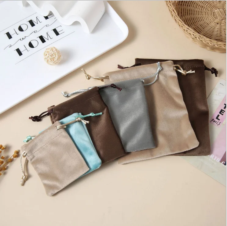 Small Velvet Cloth Jewelry Drawstring Bags Velvet Jewelry Pouches Candy Gift Bag for Jewelry Candy Small Gifts Christmas Wedding