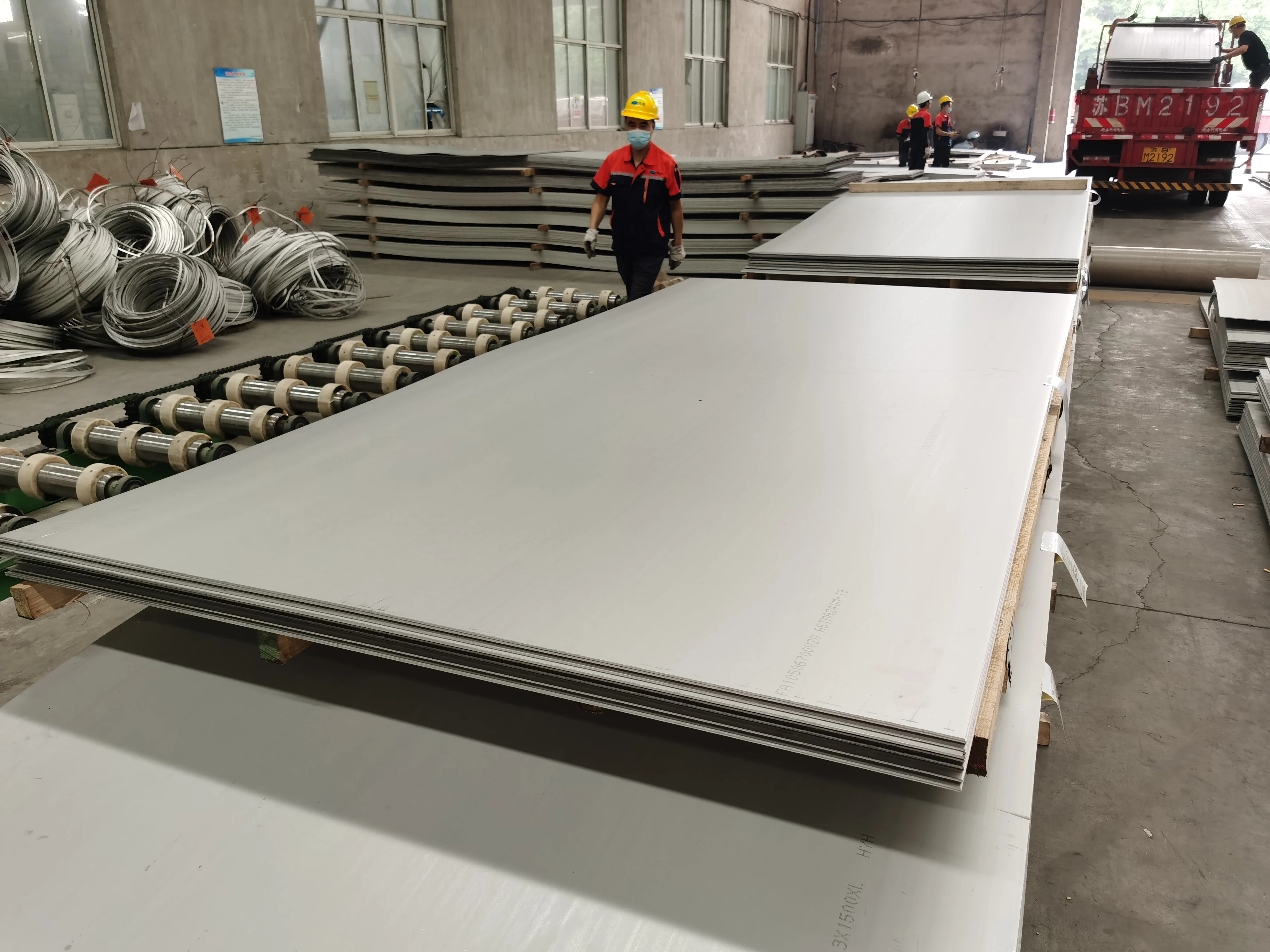 Stainless Steel 201 304 316 409 Plate/sheet/coil/strip/201 ss 304 din aisi astm jis  1.4305 stainless steel coil manufacturers