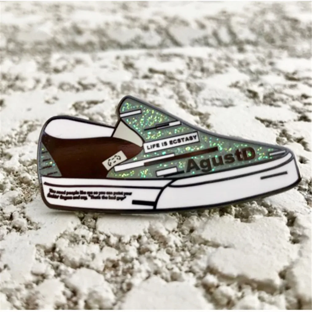 Wholesale custom shaped metal logo enamel brooch lapel pins customised sport brand shoe sneaker pin badge