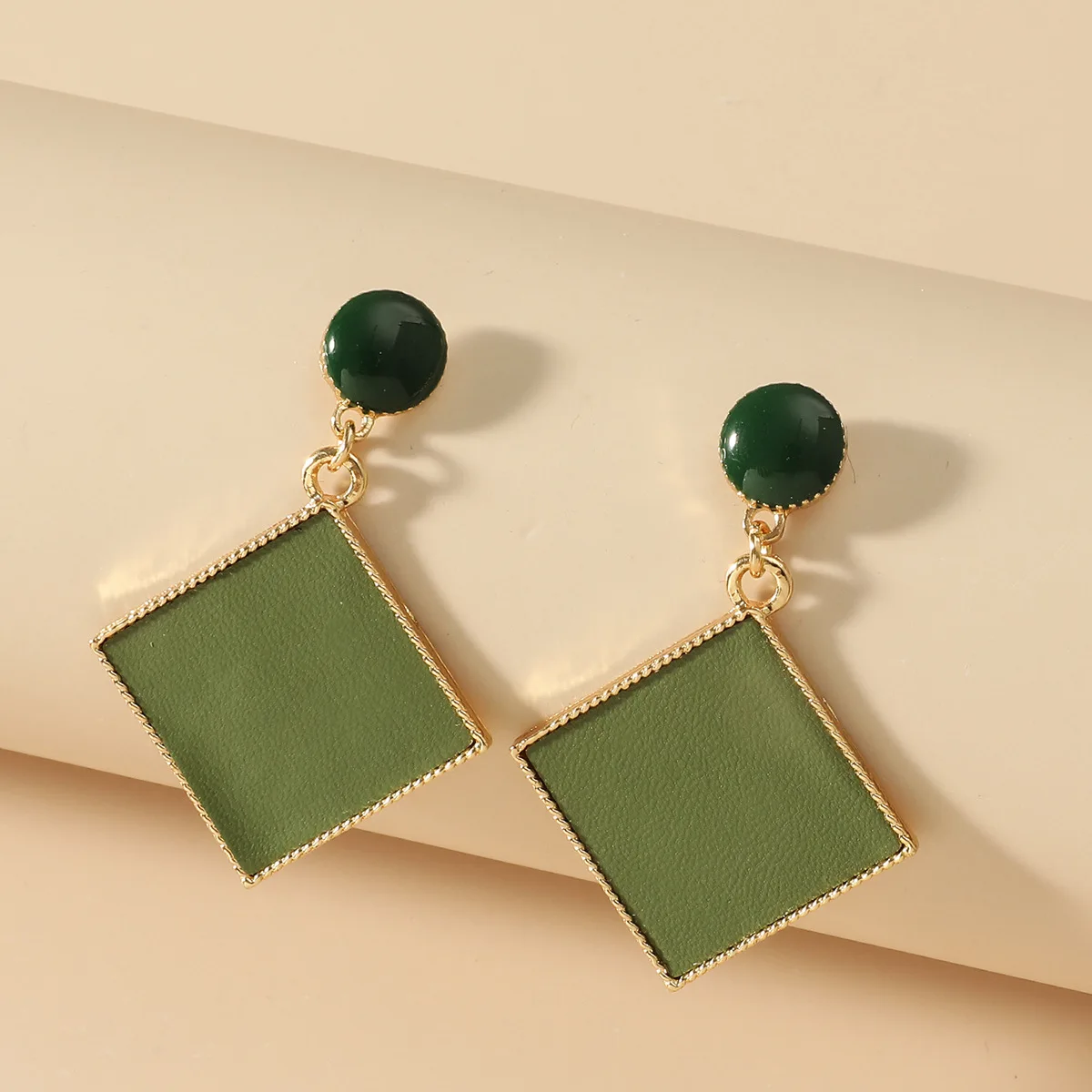 
Vintage Solid Color Acrylic Drop Earrings Fashion Jewelry Minimalist Geometric Korean Resin Statement Earrings For Women Girl 