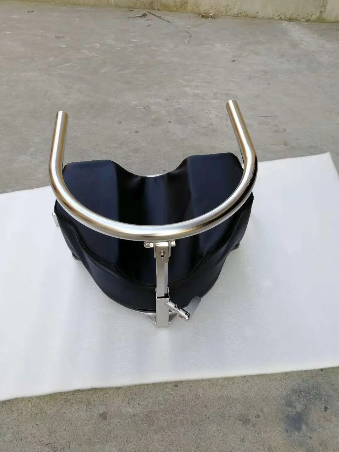 Hospital Equipment U Type Ophthalmic Surgery Armrest For The Surgical Operation Table