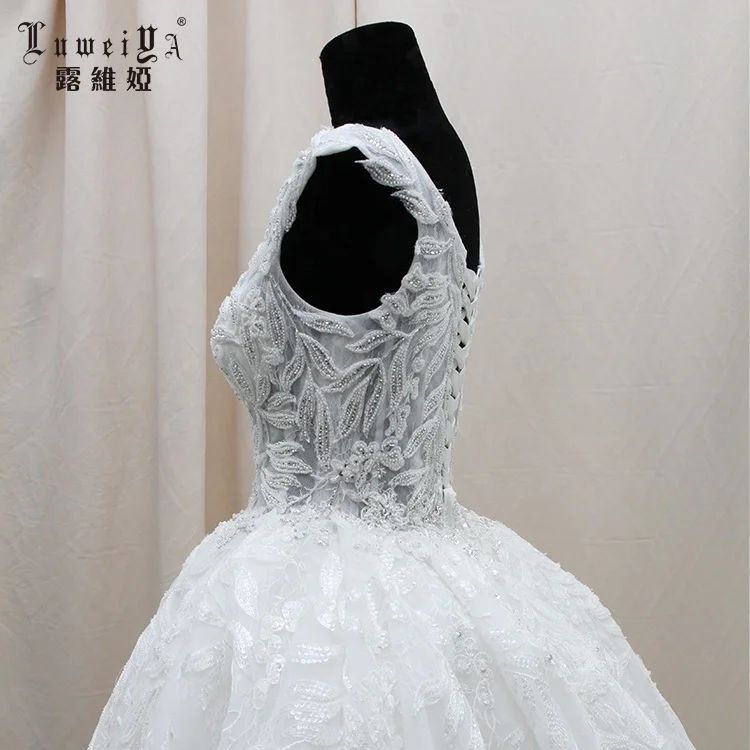 Plus Size Dresses Wholesale Off Shoulder Wedding Dress Bridal Gowns Vestidos De Novia Luxury Lace Bridal Gowns With Long Train