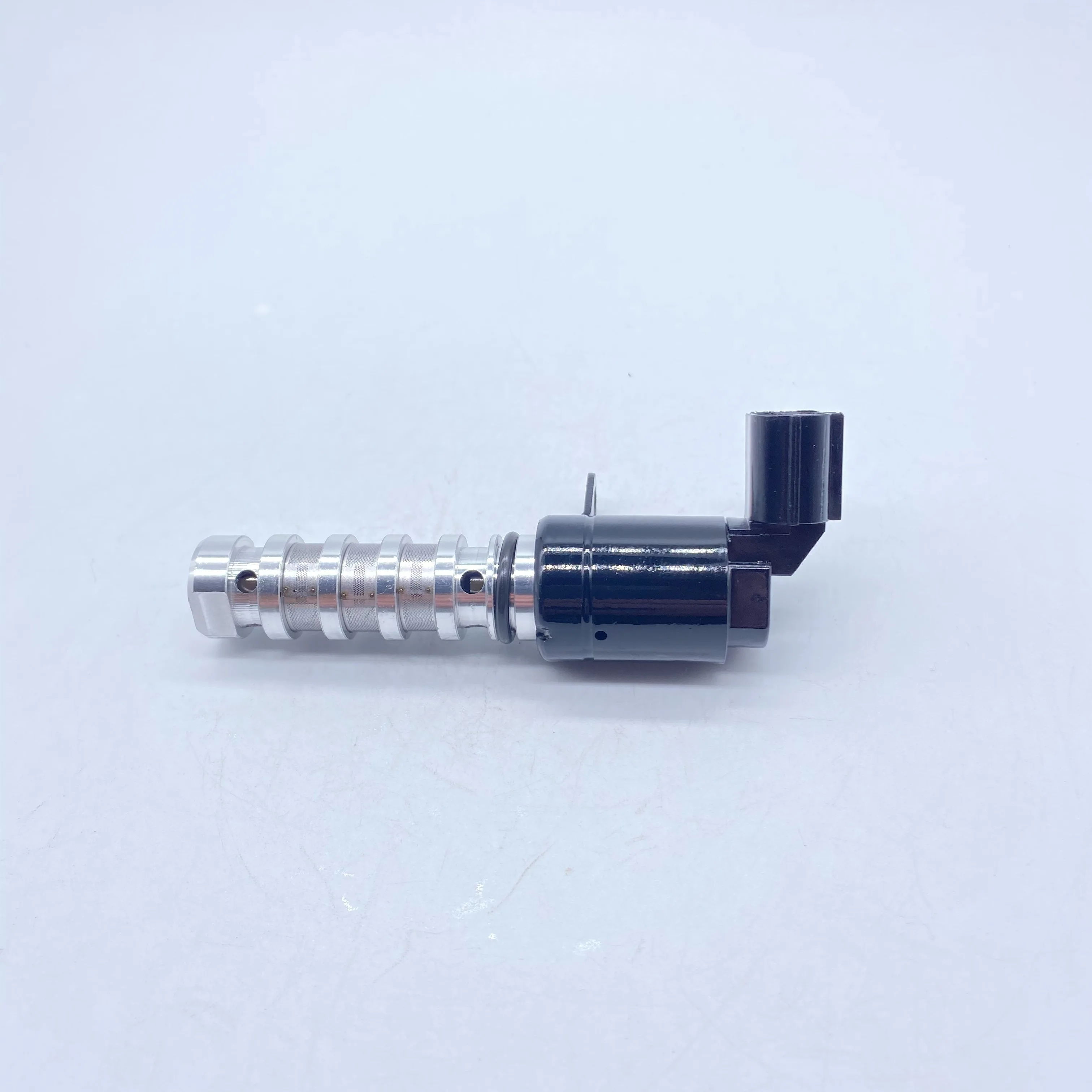 OEM:24355-2G500 24375-2G500 Engine Oil Control Variable Valve Timing Solenoid For Kia 2.0L