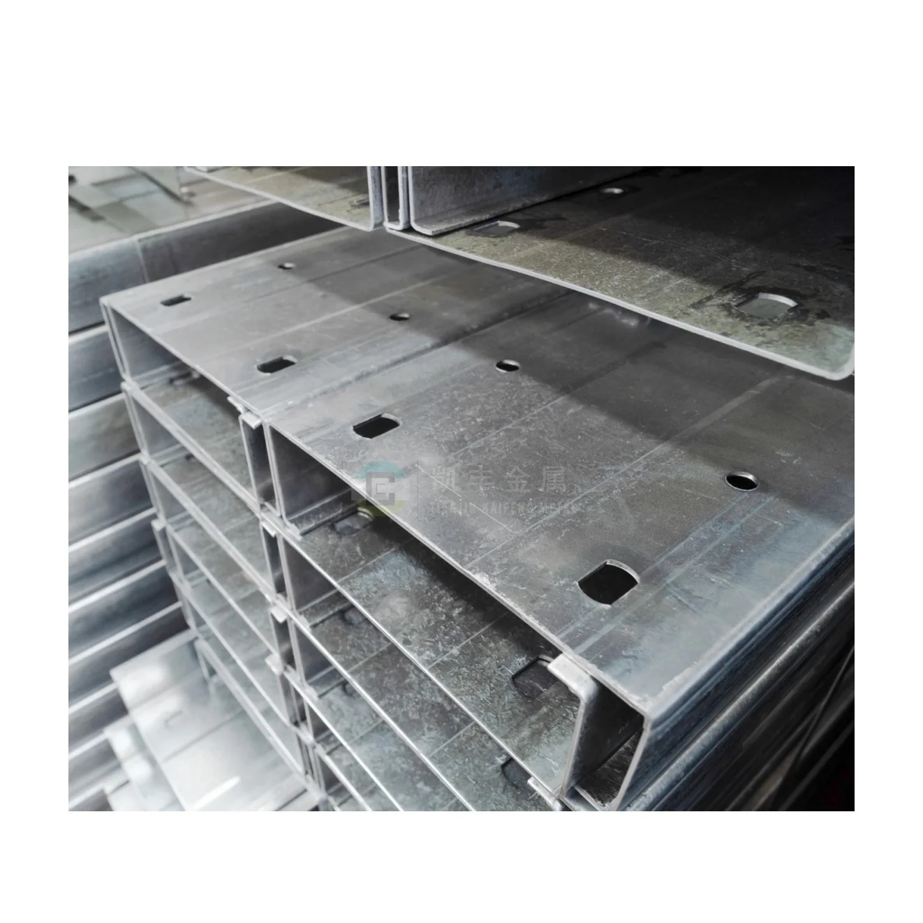 ZN-AL-MG Galvanized C channel Steel High Quality C Metal Profile steel Cold rolled galvanized steel profiles price