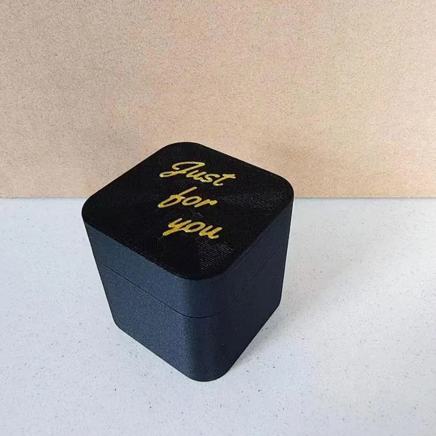 Decompression toy Spoof Hand Prank Pop Up Gift With Box Finger Middle In A Box Middle Surprise Finger Gift Box