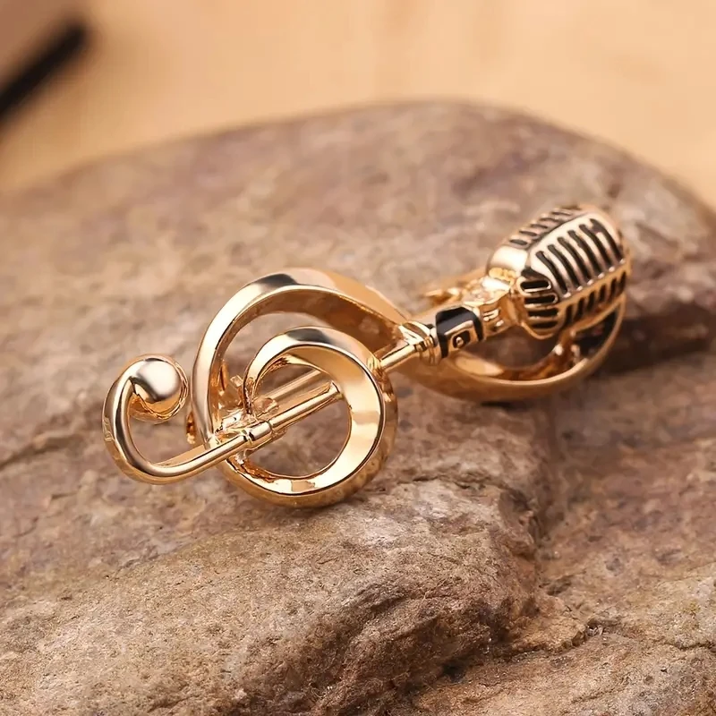 Retro Microphone Music Brooch European American Style Classic Note Design Artificial Jewelry brooch