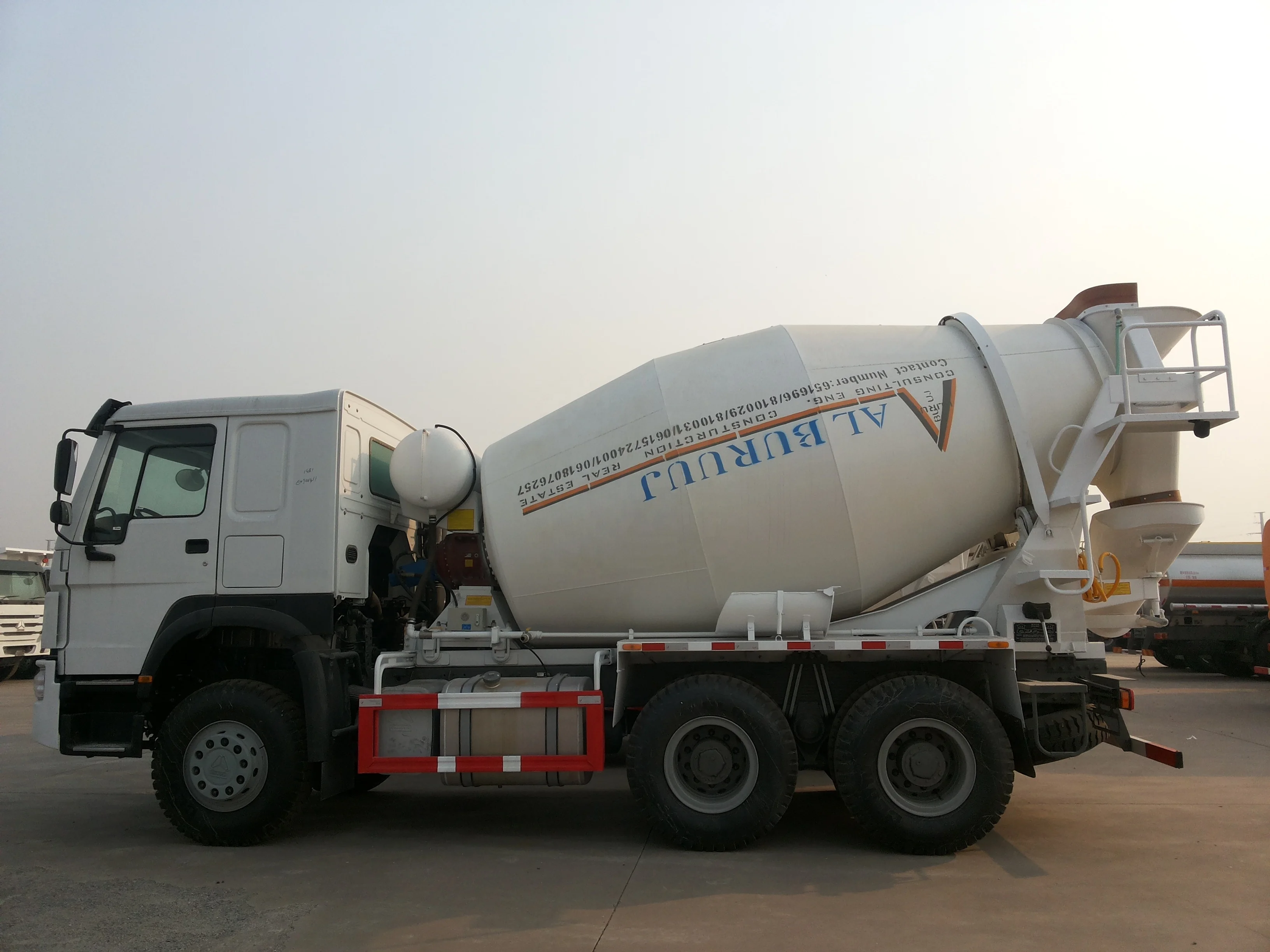 Лидер продаж, бетономешалка HOWO 10 м3 из Китая