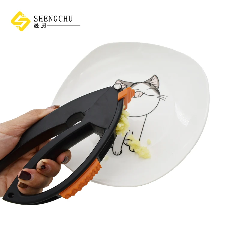 kitchen gadgets fruit vegetable garlic peeler 3 In 1 Multi-functional Plastic Garlic Press