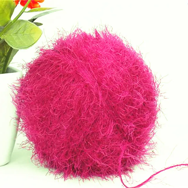 
9s 1.3s Wholesale No Hair Loss Mink Soft Comfortable 13Nm/1 And Fashion Feather Nylon Fancy Yarn ball Factory 