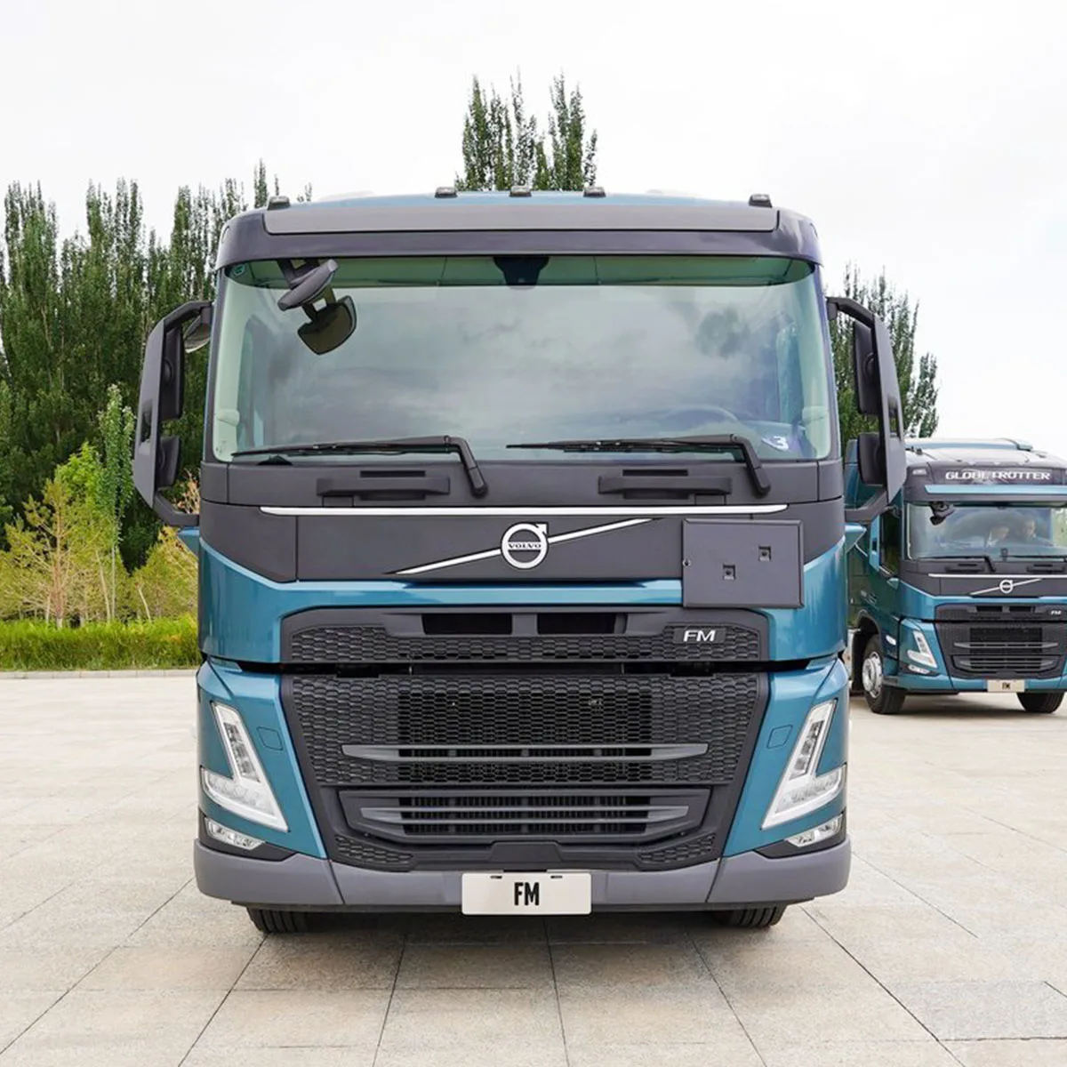 Подержанный тягач vol vo euro 5 FM440 головка тягача v olvo 440 л.с. 6x4 б/у грузовик lvo