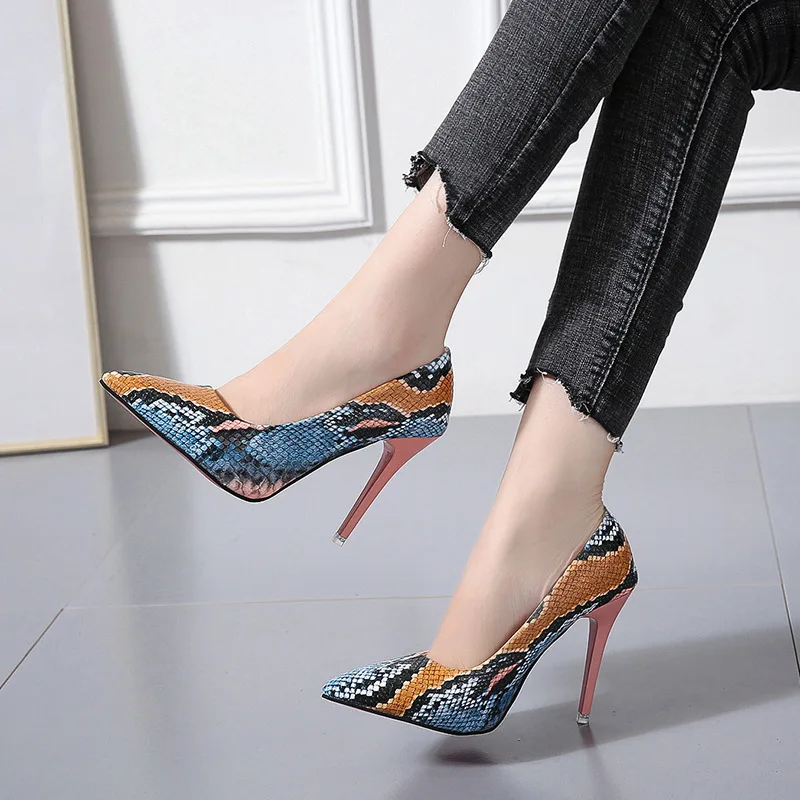 Fashion Big Sizes Thin Heel Shoes New Style Sexy Ladies Pointed Toe Snakeskin 8cm High Heel Shoes