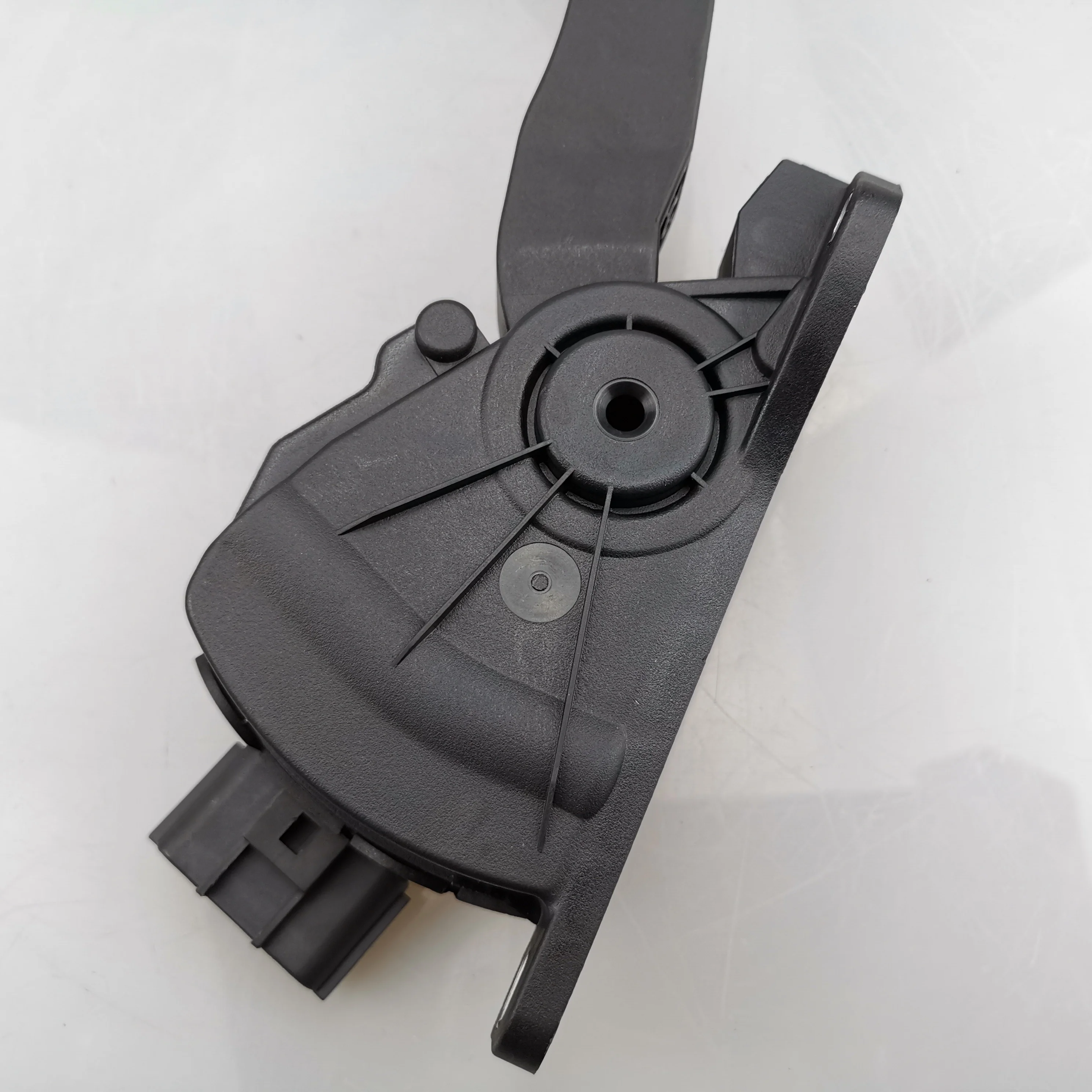 SAIC MAXUS T60 Electronic accelerator pedal C00047850