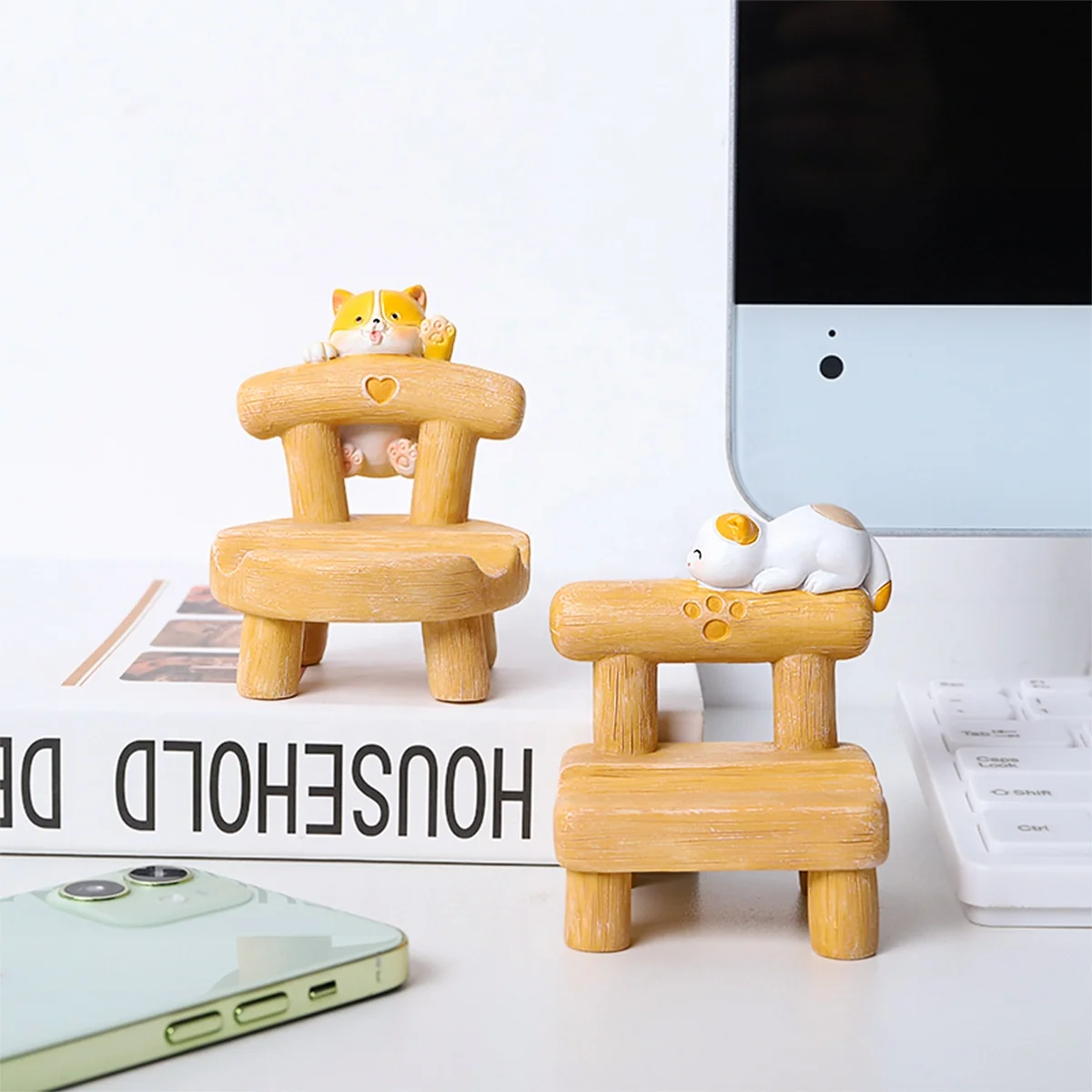 Cartoon Kitten Puppy Stool Cell Phone Stand Desktop Chair Mini Compact Micro Landscape Resin Crafts Decorative Ornaments