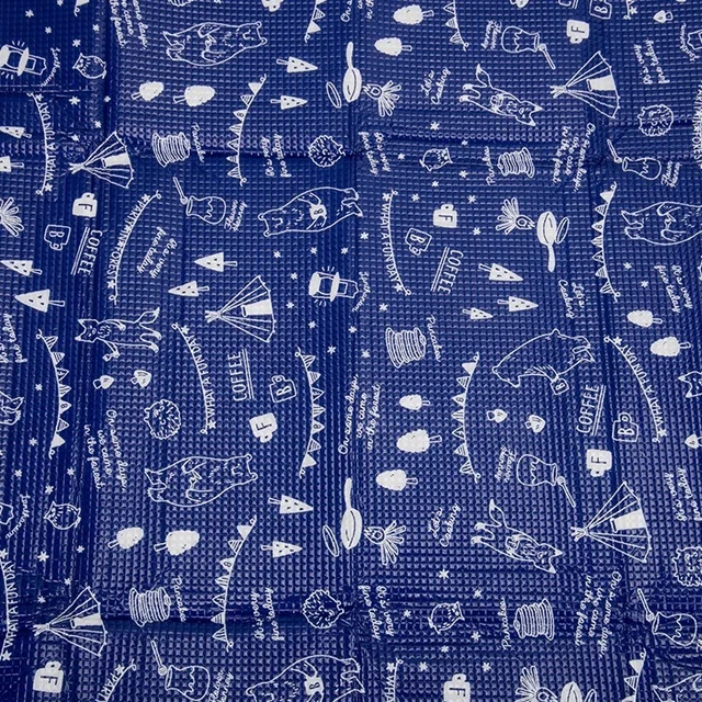 Customize PP Woven Waterproof Outdoor Camping Mat Folding Picnic Mat